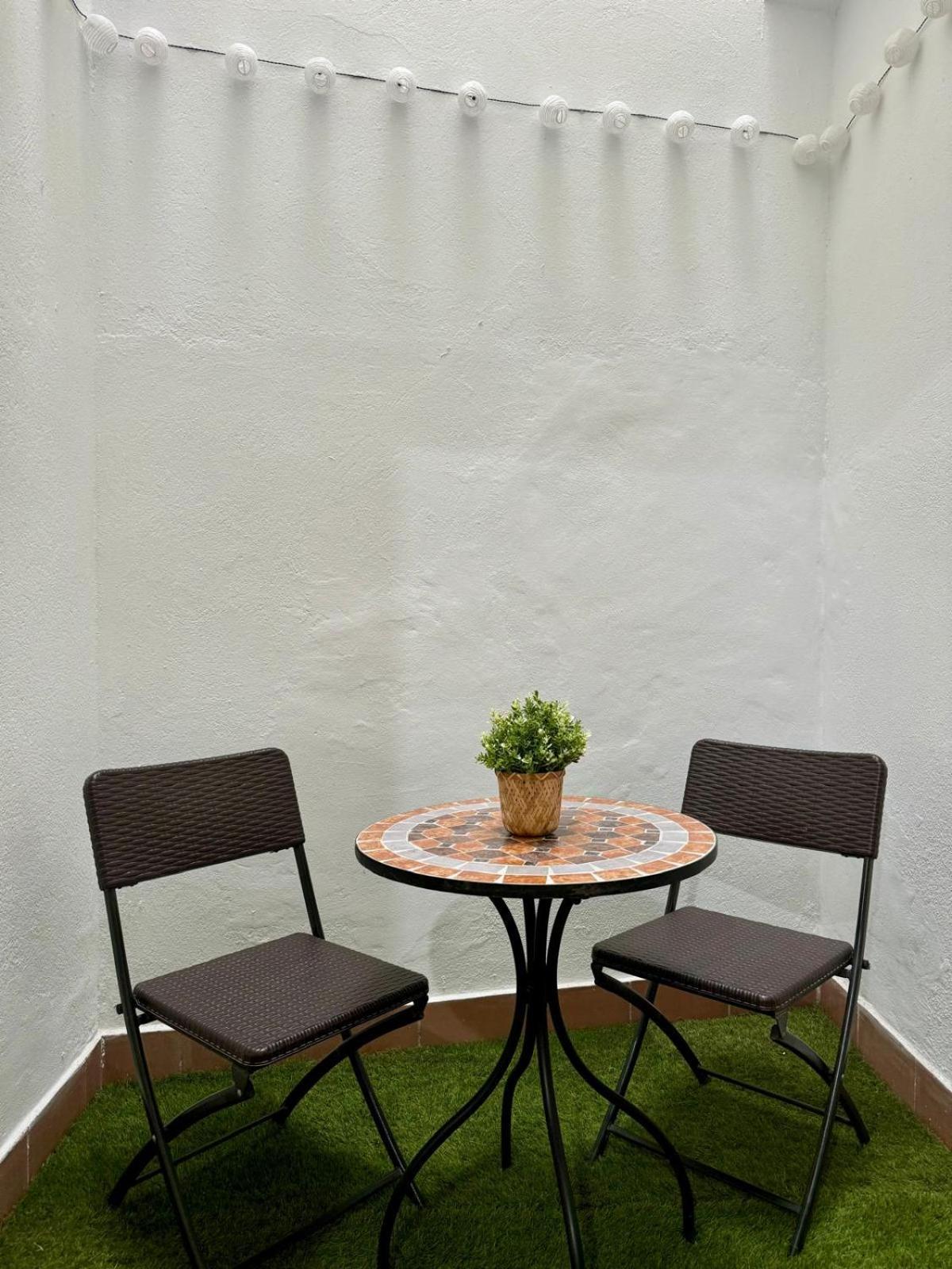 Apartamento En Lumbreras-Alameda Seville Exterior photo